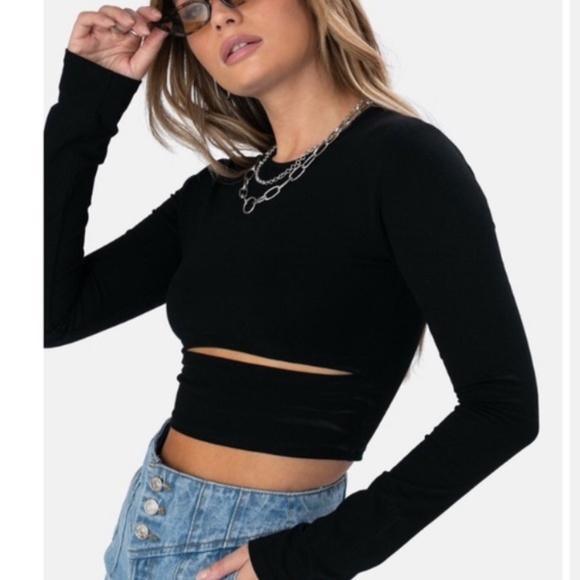 ADIKA HOLISTON CROP TOP- SMALL - Picture 3 of 4